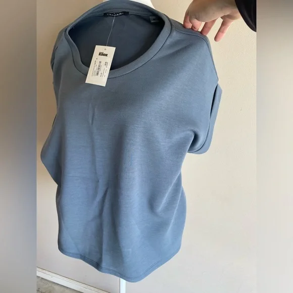 Women's Tahari Short Sleeve T-Shirt - Sz. S - Picture 2 of 4